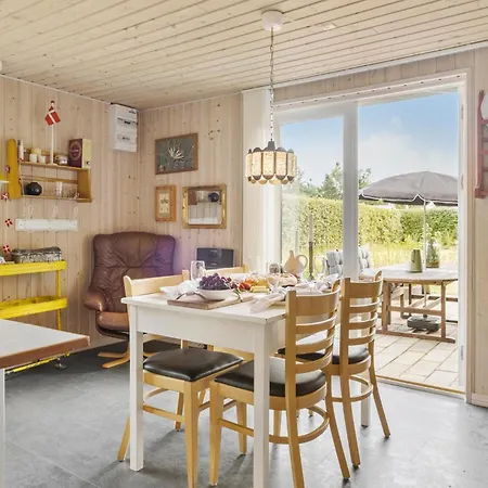 2 Bedroom Beautiful In