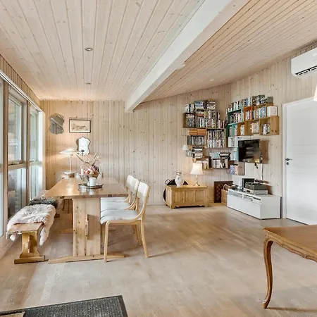 度假居 2 Bedroom Beautiful In