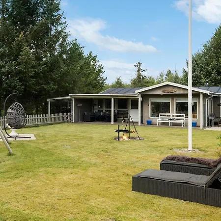 2 Bedroom Beautiful In *